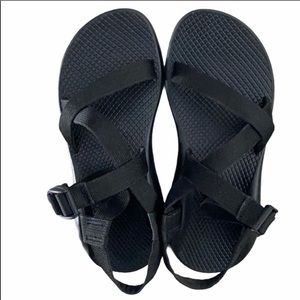 Chaco Z/1 classic wide black sandals size 7